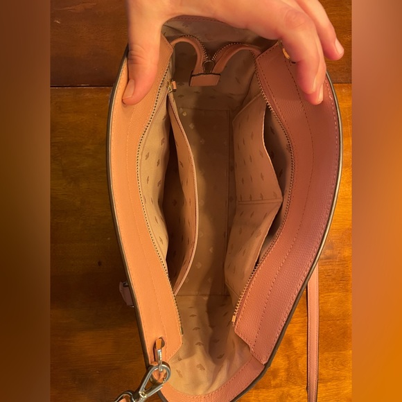 Adorable Kate Spade Light Pink Crossbody! - Picture 5 of 9